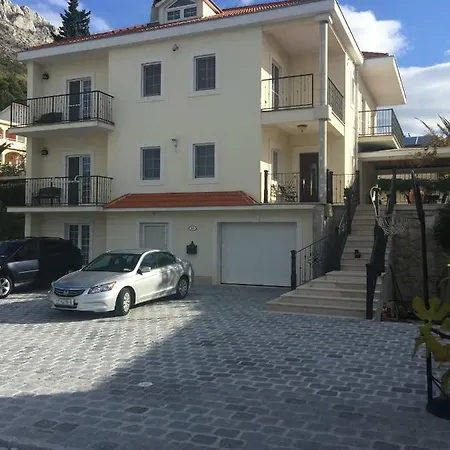 Iva Apartment