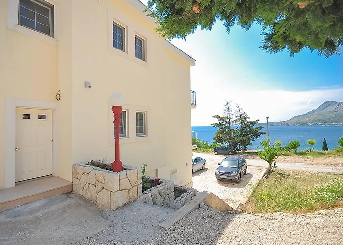 Lägenhet Iva Omiš